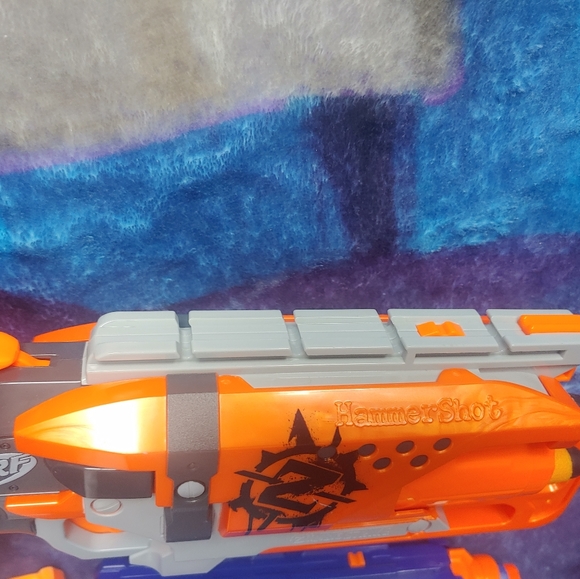 NERF Zombie Strike gun + 2 others - Picture 7 of 16